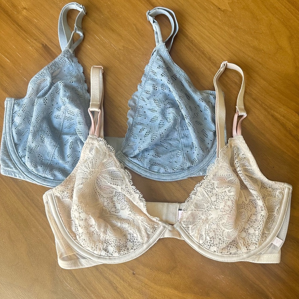 Victorias Secret bras (sold as a set)